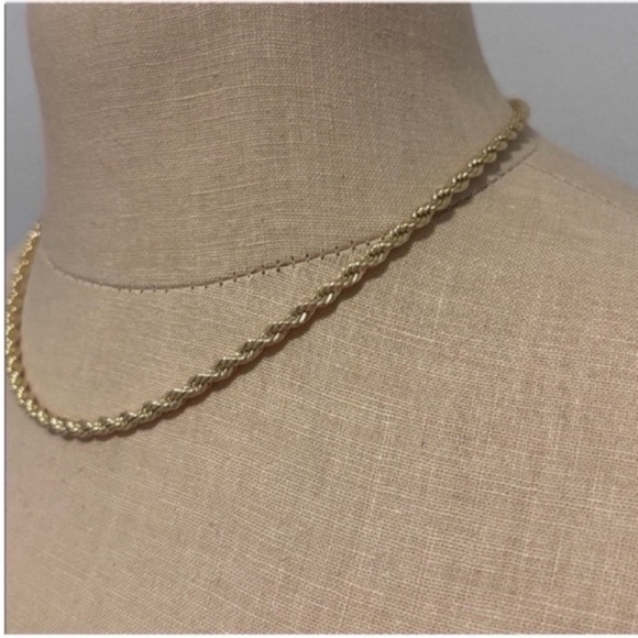 NWOT Kendra Scott Isabelle Necklace Kendra Scott Chain Necklace Gold - Picture 8 of 9